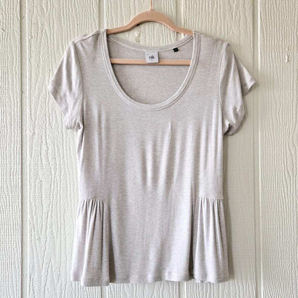 CAbi Scoop Neck Short Sleeve Peplum Top in Light Gray